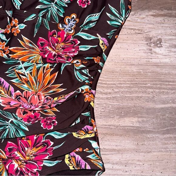 Into the Bleu Women Swim One Piece sz 8 - Picture 6 of 6